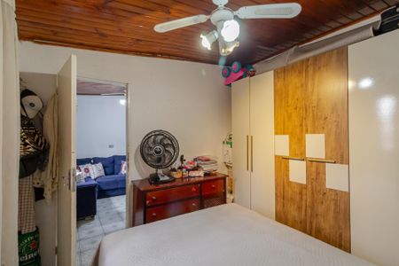 Casa à venda com 300m², 4 quartos e 1 vagaQuarto Casa 1