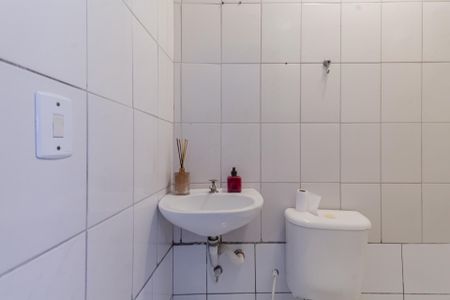 Casa à venda com 300m², 4 quartos e 1 vagaBanheiro Casa 3