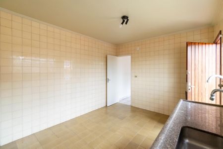 Casa à venda com 202m², 4 quartos e 2 vagas Casa à venda com 202m², 4 quartos e 2 vagasCozinha