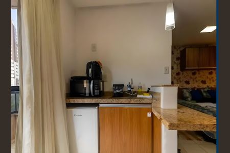 Cozinha de kitnet/studio para alugar com 1 quarto, 28m² em Setor Oeste, Goiânia