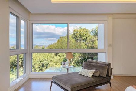 Casa para alugar com 347m², 4 quartos e 5 vagasSuíte 4