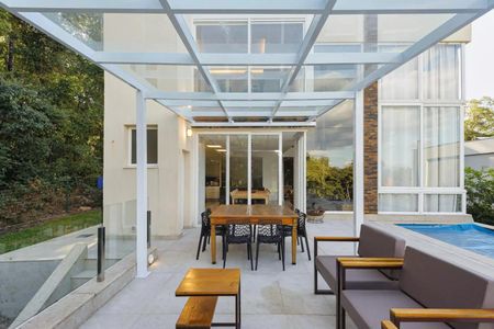 Casa para alugar com 347m², 4 quartos e 5 vagasÁrea comum