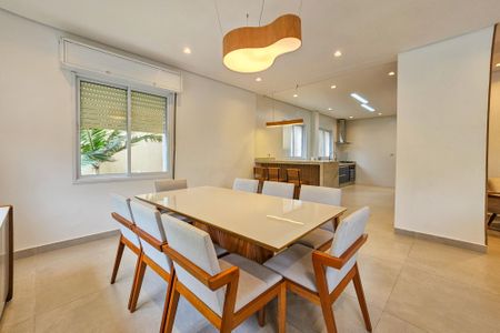 Apartamento para alugar com 209m², 5 quartos e 1 vagaSala