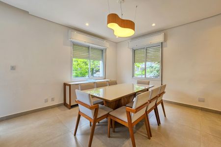 Apartamento para alugar com 209m², 5 quartos e 1 vagaSala