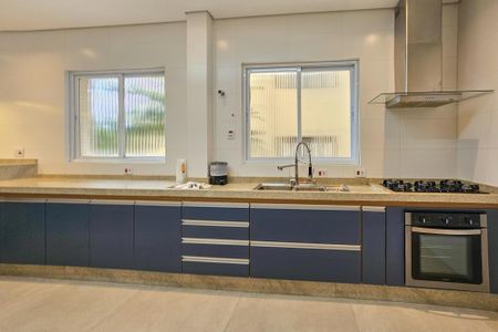 Apartamento para alugar com 209m², 5 quartos e 1 vagaCozinha