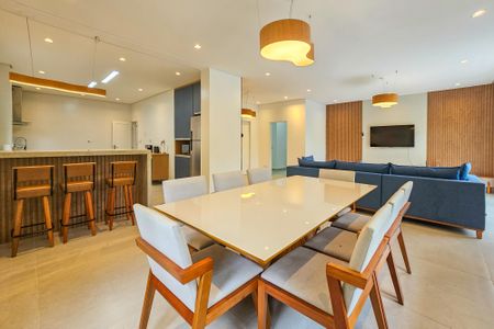 Apartamento para alugar com 209m², 5 quartos e 1 vagaSala