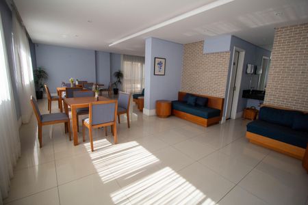 Apartamento à venda com 138m², 2 quartos e 2 vagas Apartamento à venda com 138m², 2 quartos e 2 vagasÁrea comum - Salão de Festas