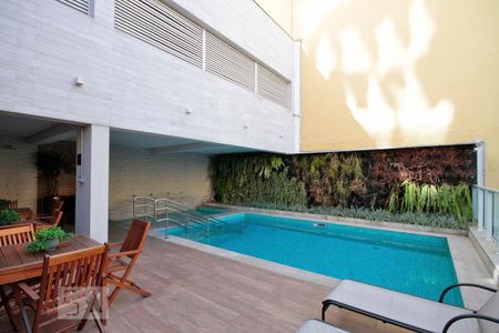 Apartamento à venda com 47m², 1 quarto e 1 vaga Apartamento à venda com 47m², 1 quarto e 1 vagaÁrea comum - Piscina