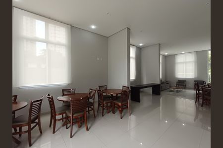 Apartamento à venda com 73m², 2 quartos e 1 vaga Apartamento à venda com 73m², 2 quartos e 1 vagaÁrea comum - Salão de festas