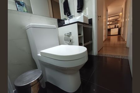 Apartamento à venda com 73m², 2 quartos e 1 vaga Apartamento à venda com 73m², 2 quartos e 1 vagaBanheiro da Suíte