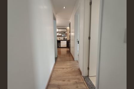 Apartamento à venda com 73m², 2 quartos e 1 vaga Apartamento à venda com 73m², 2 quartos e 1 vagaCorredor