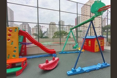 Apartamento à venda com 73m², 2 quartos e 1 vaga Apartamento à venda com 73m², 2 quartos e 1 vagaÁrea comum - Playground