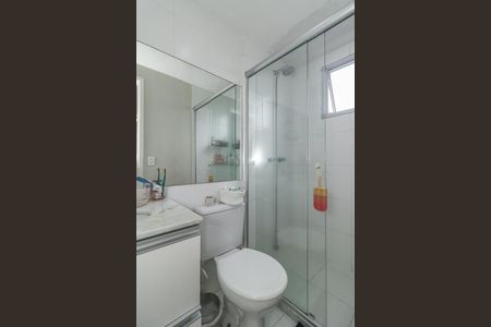 Banheiro da Suíte de apartamento à venda com 2 quartos, 50m² em Jardim Itu, Porto Alegre