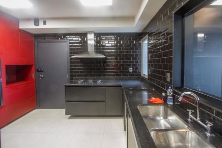 Apartamento para alugar com 190m², 3 quartos e 4 vagas Apartamento para alugar com 190m², 3 quartos e 4 vagasCozinha