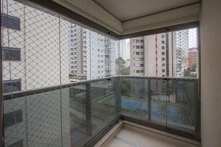 Apartamento para alugar com 190m², 3 quartos e 4 vagas Apartamento para alugar com 190m², 3 quartos e 4 vagasVaranda da Suíte 1