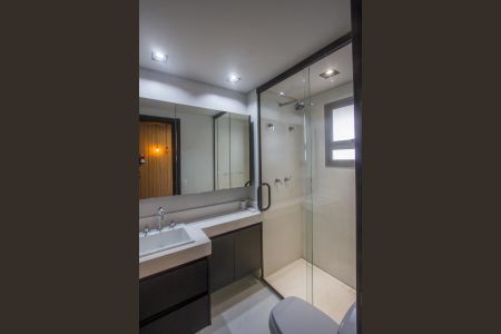 Apartamento para alugar com 190m², 3 quartos e 4 vagas Apartamento para alugar com 190m², 3 quartos e 4 vagasBanheiro da Suíte 2