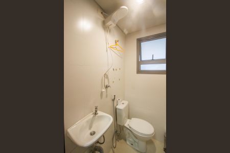 Apartamento para alugar com 190m², 3 quartos e 4 vagas Apartamento para alugar com 190m², 3 quartos e 4 vagasBanheiro de Serviço