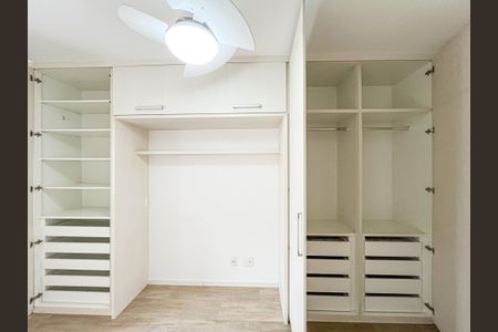 Apartamento à venda com 66m², 2 quartos e 1 vaga Apartamento à venda com 66m², 2 quartos e 1 vagaSuíte