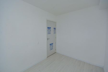 Quarto 2 de apartamento para alugar com 2 quartos, 33m² em Veleiros, São Paulo