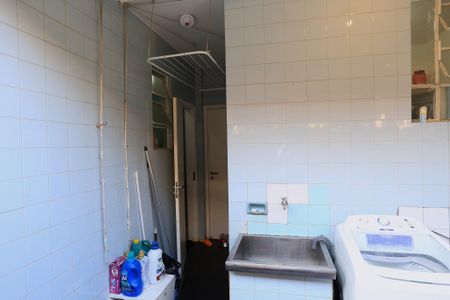 Apartamento para alugar com 112m², 3 quartos e 1 vagaÁrea de Serviço