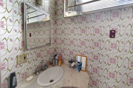 Casa para alugar com 300m², 3 quartos e 3 vagas Casa para alugar com 300m², 3 quartos e 3 vagasBanheiro