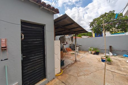 Casa para alugar com 300m², 3 quartos e 3 vagas Casa para alugar com 300m², 3 quartos e 3 vagasQuintal - Fundos