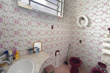 Casa para alugar com 300m², 3 quartos e 3 vagas Casa para alugar com 300m², 3 quartos e 3 vagasBanheiro