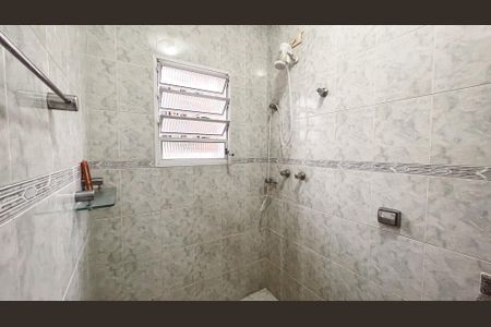 Casa à venda com 350m², 3 quartos e 4 vagas Casa à venda com 350m², 3 quartos e 4 vagasBanheiro da Suíte 2