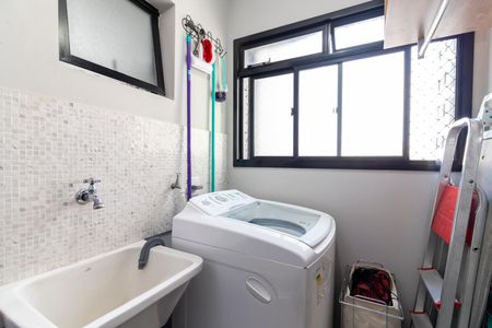 Apartamento à venda com 73m², 3 quartos e 1 vagaÁrea de Serviço