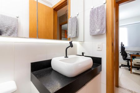 Apartamento à venda com 73m², 3 quartos e 1 vagaBanheiro Social