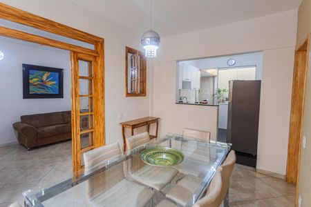 Apartamento à venda com 175m², 3 quartos e 2 vagasCopa