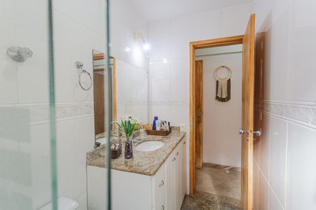 Apartamento à venda com 175m², 3 quartos e 2 vagasBanheiro Social