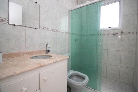 Casa à venda com 120m², 3 quartos e 2 vagas Casa à venda com 120m², 3 quartos e 2 vagasBanheiro 2