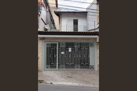 Casa à venda com 120m², 3 quartos e 2 vagas Casa à venda com 120m², 3 quartos e 2 vagasFachada