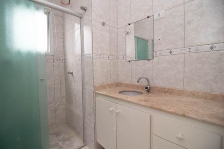 Casa à venda com 120m², 3 quartos e 2 vagas Casa à venda com 120m², 3 quartos e 2 vagasBanheiro da Suíte