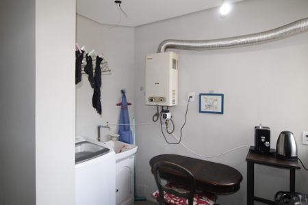 Apartamento à venda com 136m², 3 quartos e 1 vagaÁrea de Serviço