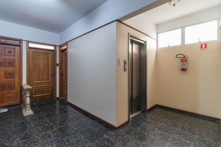 Apartamento para alugar com 111m², 2 quartos e 1 vagaElevador