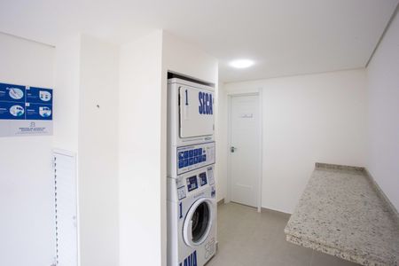 Casa de condomínio para alugar com 21m², 1 quarto e sem vagaÁrea comum - Lavanderia