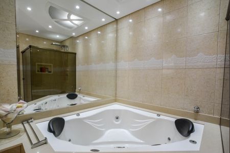 Casa à venda com 400m², 3 quartos e 2 vagasBanheiro da Suíte