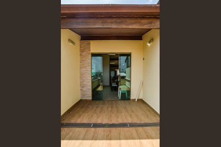 Casa à venda com 400m², 3 quartos e 2 vagasCobertura