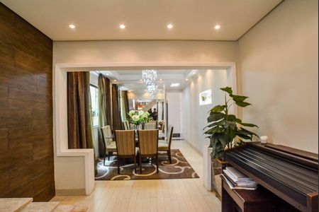 Casa à venda com 400m², 3 quartos e 2 vagasSala