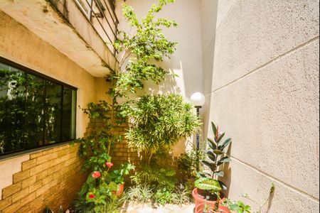 Casa à venda com 400m², 3 quartos e 2 vagasQuintal