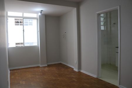 Sala de apartamento à venda com 2 quartos, 80m² em Perdizes, São Paulo
