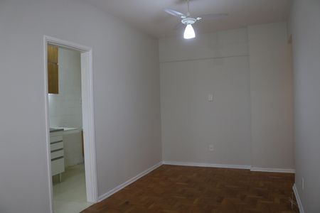Sala de apartamento à venda com 2 quartos, 80m² em Perdizes, São Paulo