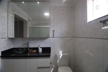 Apartamento para alugar com 120m², 4 quartos e 1 vagaBanheiro da Suíte 1