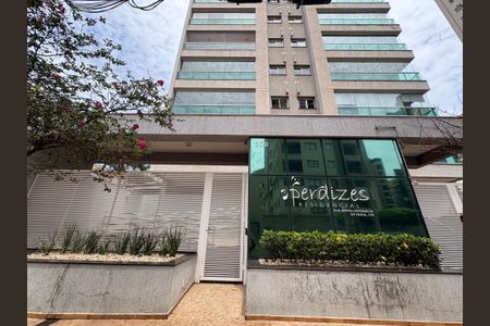 Apartamento para alugar com 75m², 2 quartos e 2 vagasFachada