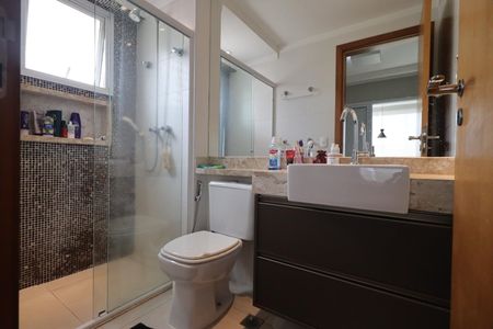 Apartamento para alugar com 75m², 2 quartos e 2 vagasBanheiro da Suíte