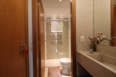 Apartamento para alugar com 75m², 2 quartos e 2 vagasBanheiro Social