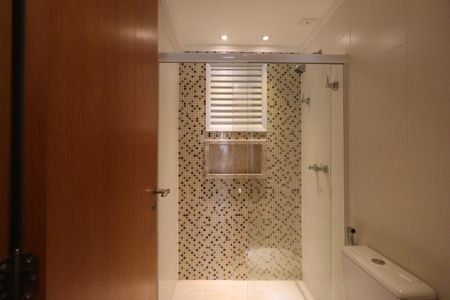 Apartamento para alugar com 75m², 2 quartos e 2 vagasBanheiro Social