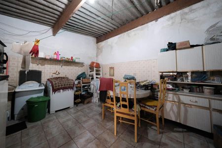 Casa à venda com 250m², 4 quartos e 4 vagasÁrea de Serviço